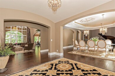 560 Bristol Dr, Aurora, OH 44202 - photo 2