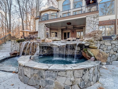 1090 N Saunders Dr, Catawba, NC 28609 - photo 4