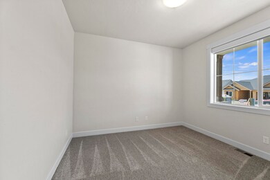 18051 E Wind Rose Ct, Greenacres, WA 99016 - photo 5