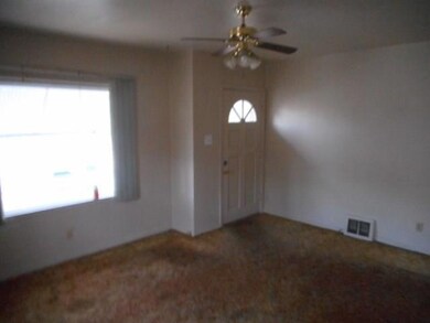 908 E 25th St, Des Moines, IA 50317 - photo 7