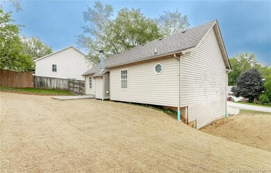 5102 Everett Ave, Floyds Knobs, IN 47119 - photo 4