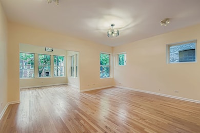 7711 N Marshfield Ave unit 1, Chicago, IL 60626 - photo 3