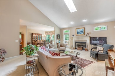 Great Room looking into Dining Room