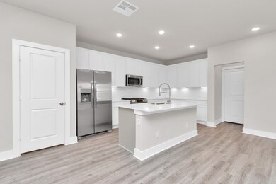 21003 Bay Village Dr unit B, Cypress, TX 77433 - photo 3