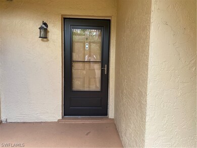 12491 Mcgregor Blvd unit 4, Fort Myers, FL 33919 - photo 3