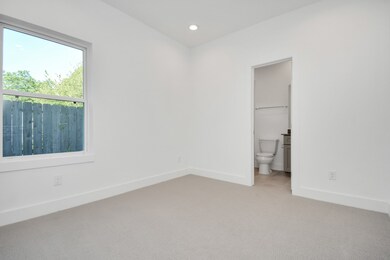 420 Janisch Rd unit D, Houston, TX 77018 - photo 4