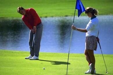 Orchards Golf Course is nearby