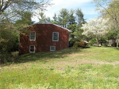 1708 Fairway Rd, Asheboro, NC 27205 - photo 2