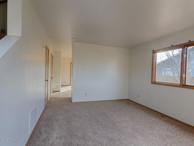 007_Living Room