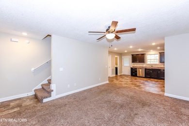 2201 Ridgecrest Dr, Maryville, TN 37803 - photo 4