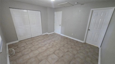 11727 N 12th St unit 5, Tampa, FL 33612 - photo 7