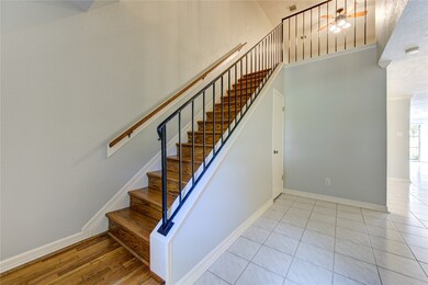 14111 Lost Meadow Ln, Houston, TX 77079 - photo 2