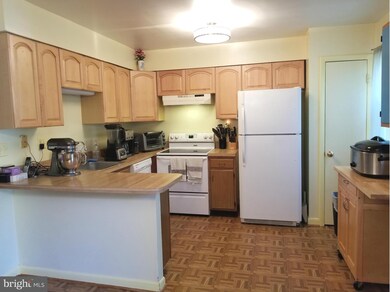 12329 Bonfire Dr, Reisterstown, MD 21136 - photo 7