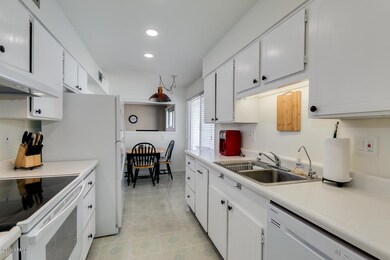 17066 N 105th Ave, Sun City, AZ 85373 - photo 2