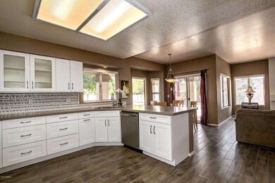 1310 N Sycamore Ct, Chandler, AZ 85224 - photo 7