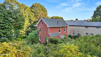 9 Railroad Ave, Great Barrington, MA 01230 - photo 4