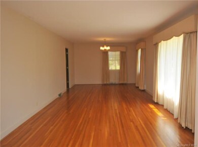 Formal living/dining room-original white oak hardw
