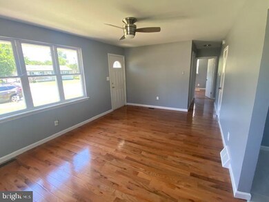 604 Valatia Ave, Millville, NJ 08332 - photo 2