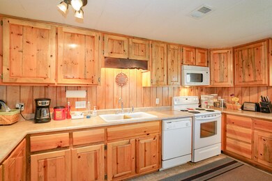 5157 Peace Ln, Central Point, OR 97502 - photo 6