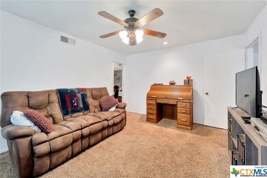 3316 Cloverleaf Dr, Waco, TX 76706 - photo 3