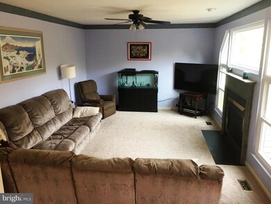 7509 Patterson Ct, Sykesville, MD 21784 - photo 6