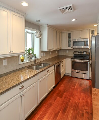 160 Hackett Hill Rd, Hooksett, NH 03106 - photo 3