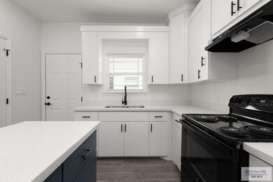 405 Lion's Villa Ave unit 14, La Feria, TX 78559 - photo 4