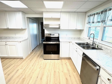 117 Zeh St, Thief River Falls, MN 56701 - photo 2