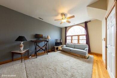 1747 N Campbell Ave unit 2, Chicago, IL 60647 - photo 3