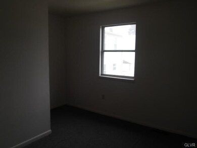 259 E Union St unit C, Allentown, PA 18109 - photo 4