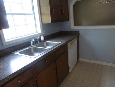 114 Butler St, Shelbyville, TN 37160 - photo 6