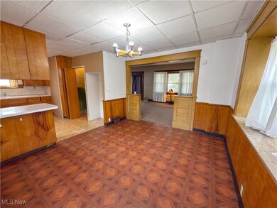 111 Akers Ave, Akron, OH 44312 - photo 7