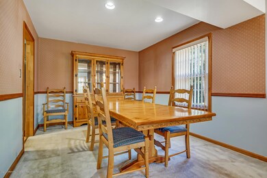 10 Feathertree Ct Howell NJ-large-020-8-