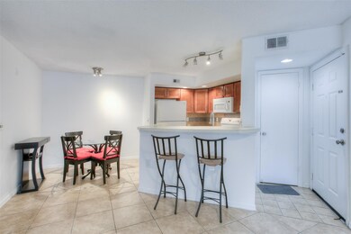 663 Vista Isles Dr unit 1714, Plantation, FL 33325 - photo 2