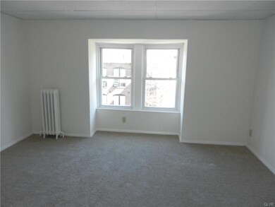 434 N Jordan St, Allentown, PA 18102 - photo 2
