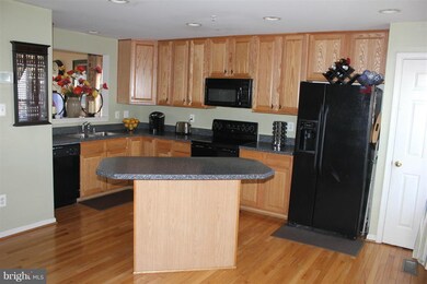 817 Tipton Rd, Middle River, MD 21220 - photo 2