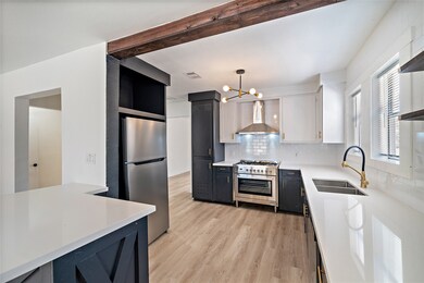 314 Coronado St, Houston, TX 77009 - photo 6