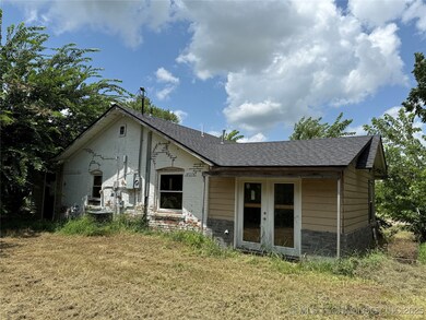 1123 E Pecan St, Cushing, OK 74023 - photo 7