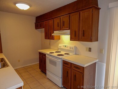 4633 S 72nd East Place, Tulsa, OK 74145 - photo 3