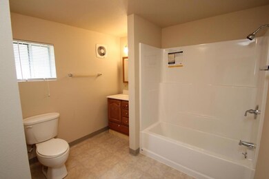 1840 Laurel Ave, Redding, CA 96001 - photo 7