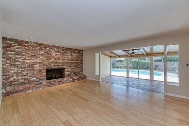 Living room & sun room