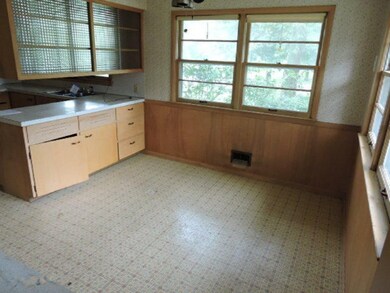 1513 Edith Ave NE, Grand Rapids, MI 49505 - photo 6