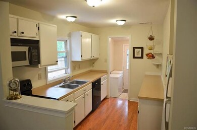 5828 Spruance Rd, Richmond, VA 23225 - photo 4