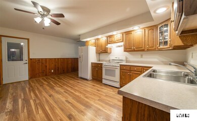 1017 North St, Lincoln, IL 62656 - photo 5