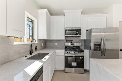 8318 Brandon St, Houston, TX 77051 - photo 6