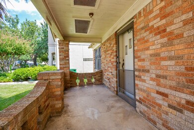 1517 Mcduffie St, Houston, TX 77019 - photo 5