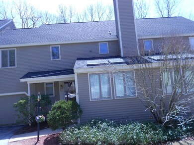 214 Brickett Hill Cir, Haverhill, MA 01830 - photo 2