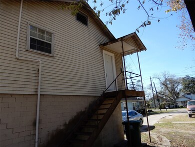 6814 1/2 Donlen St, Houston, TX 77022 - photo 2