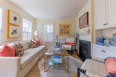 1st Fl Living room