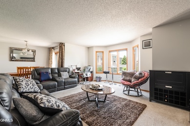 1634 Mapleton Ave-5
